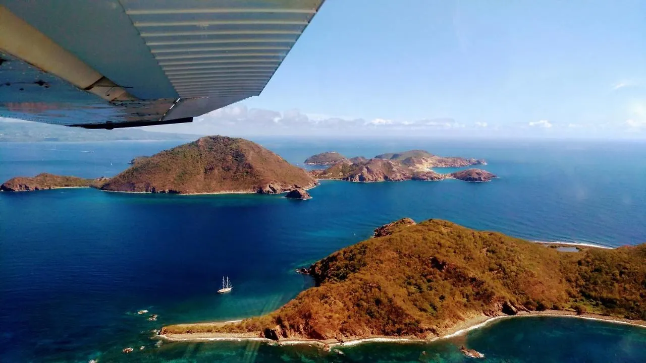 Sur L'Anse Villa Terre-De-Haut Vakantiehuis